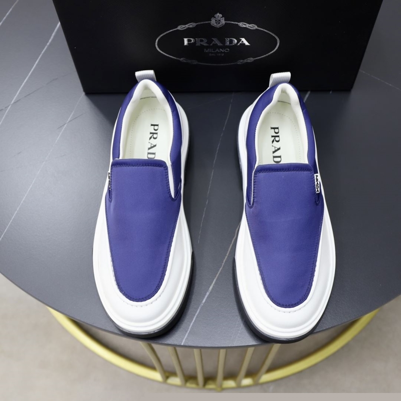 Pra*a casual shoes